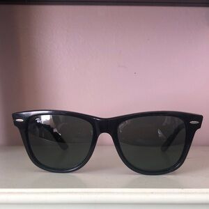 Ray-Ban Classic Black Sunglasses